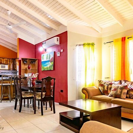 Ocho Rios Emerald 2 Bed 10 Mins Ocho Rios 24Hrs Hot Water Wi Fi Luaran gambar